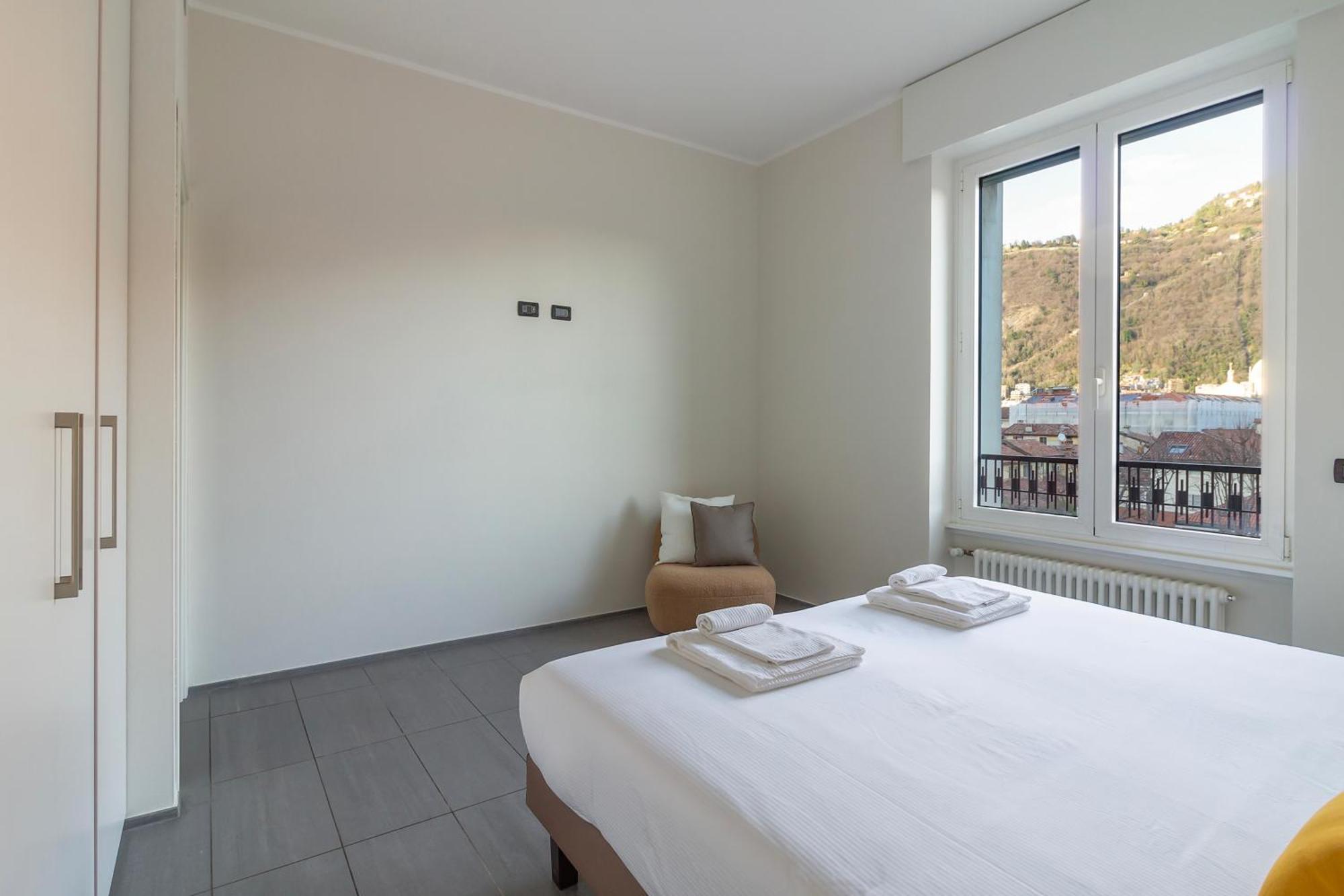 Apartamento Cathedral View Trilocale Como Exterior foto
